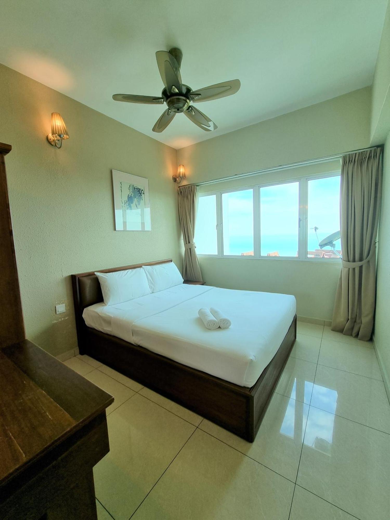 Green Ocean Seaview Apartment Batu Feringgi Ngoại thất bức ảnh