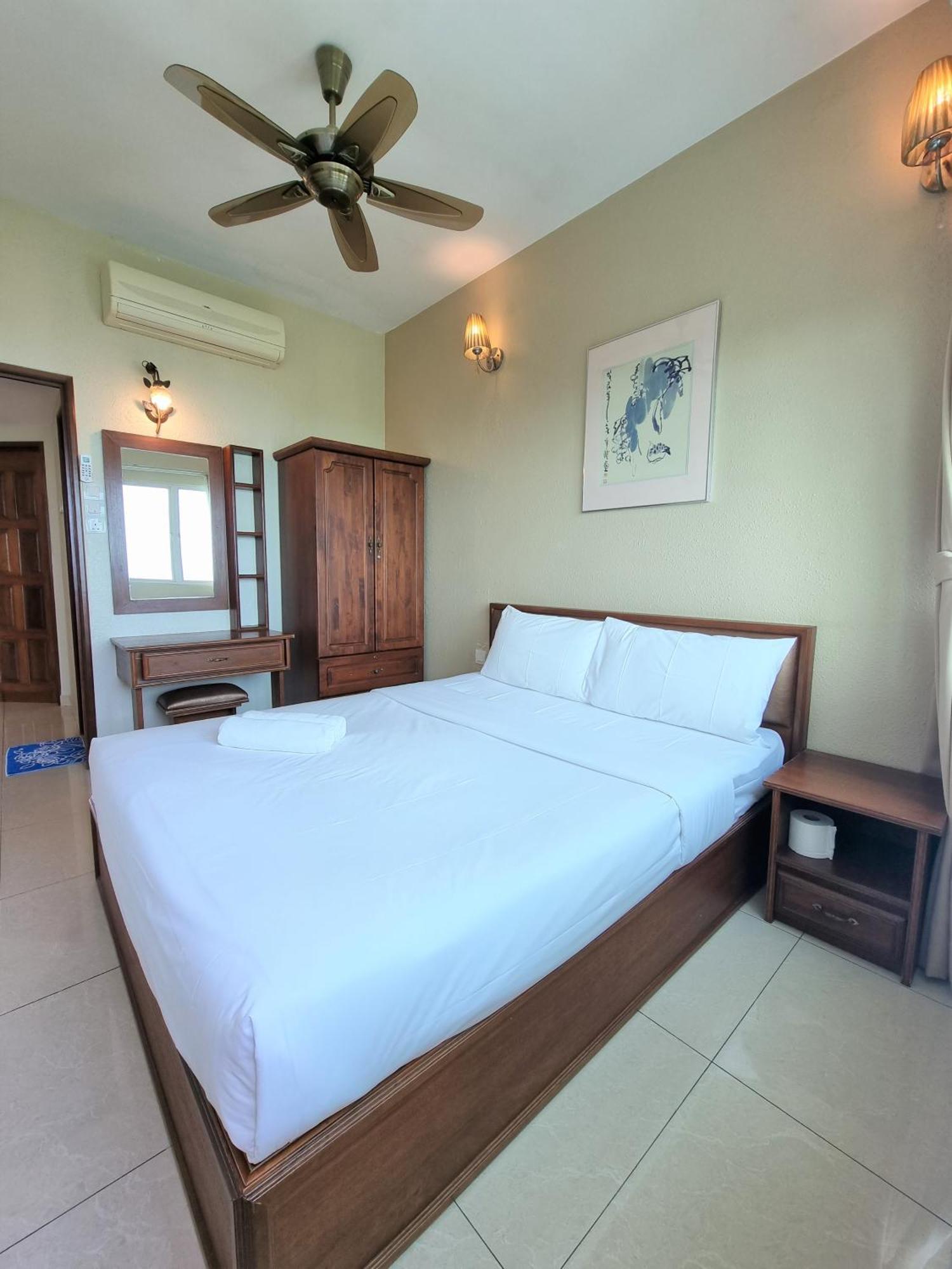 Green Ocean Seaview Apartment Batu Feringgi Ngoại thất bức ảnh