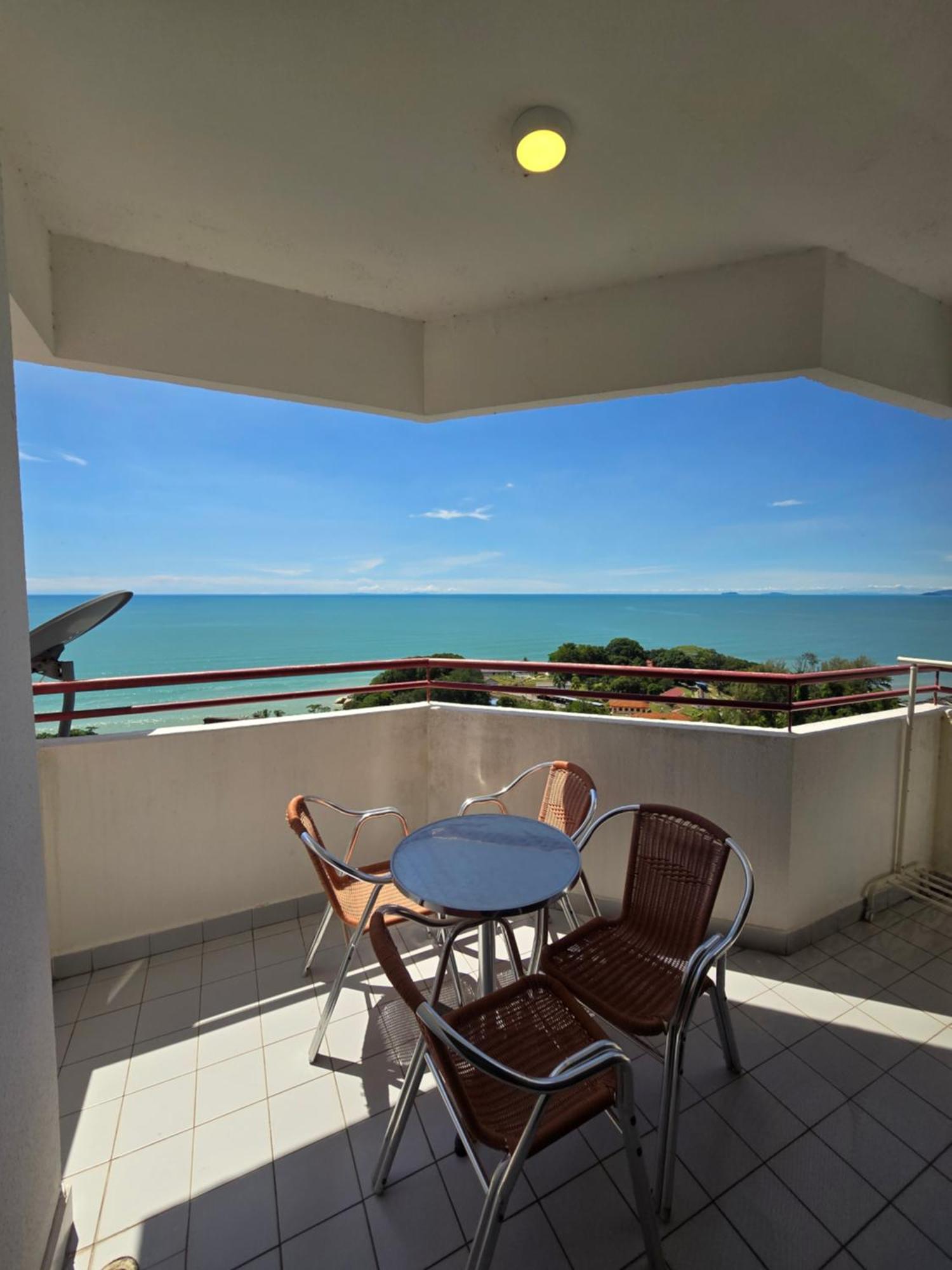 Green Ocean Seaview Apartment Batu Feringgi Ngoại thất bức ảnh